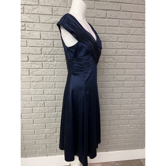 Calvin Klein Women Navy Crisscross Pleated V Neck Semi-Formal Dress Size 8 - Picture 3 of 11